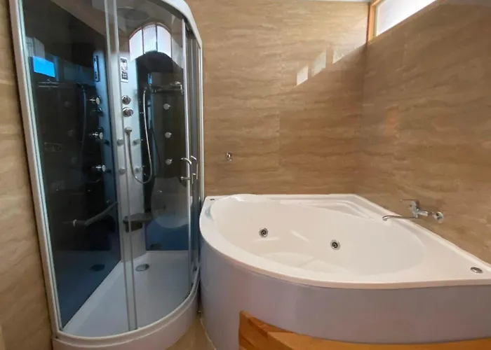 Hotel Suites 4*